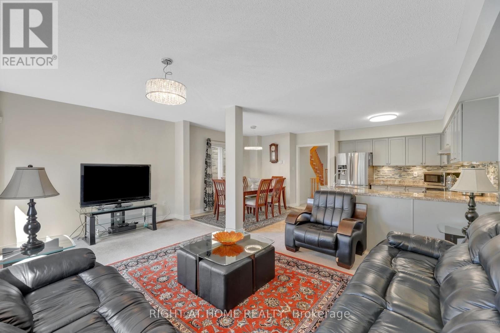 












62 MARTINI DRIVE

,
Richmond Hill (Rouge Woods),




Ontario
L4S2T7

