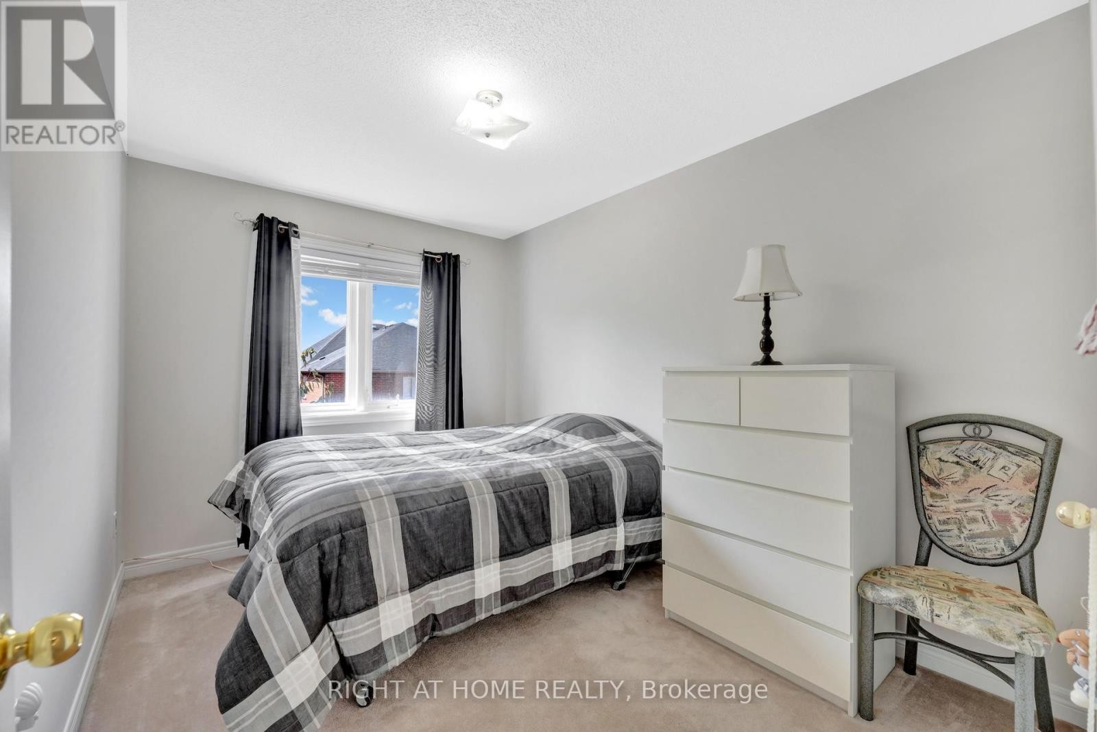 












62 MARTINI DRIVE

,
Richmond Hill (Rouge Woods),




Ontario
L4S2T7

