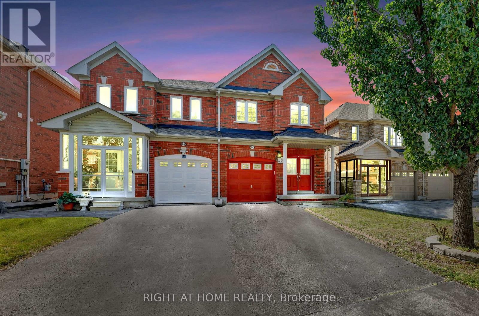 












62 MARTINI DRIVE

,
Richmond Hill (Rouge Woods),




Ontario
L4S2T7

