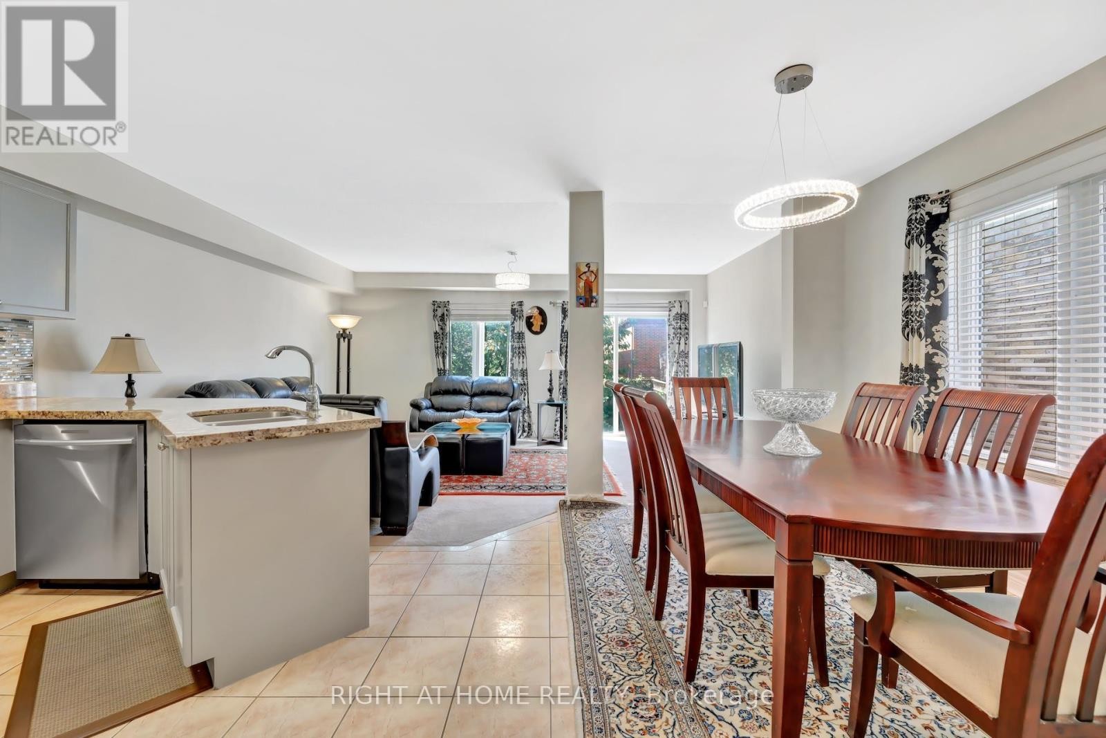 












62 MARTINI DRIVE

,
Richmond Hill (Rouge Woods),




Ontario
L4S2T7

