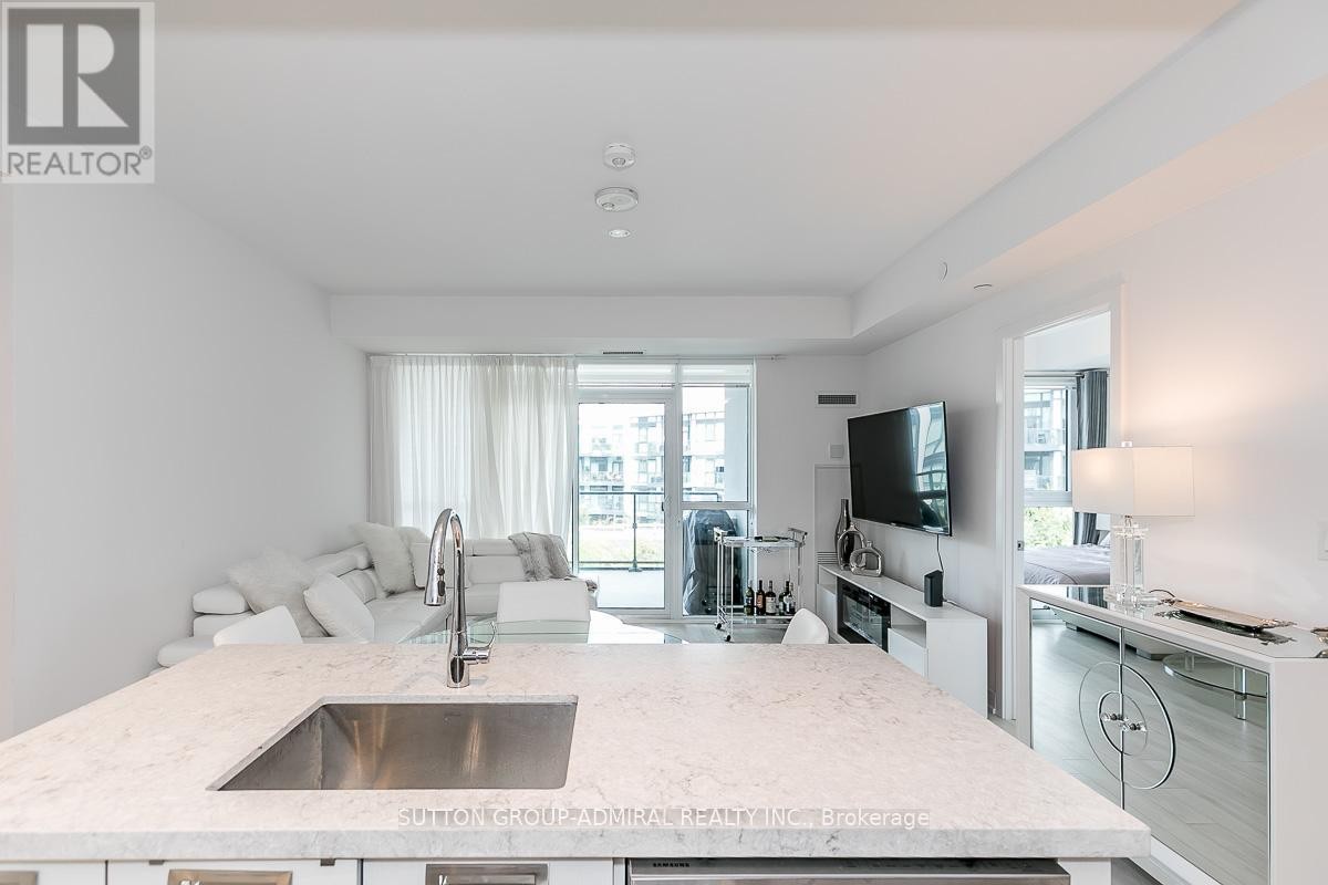 












327 - 375 SEA RAY AVENUE

,
Innisfil,




Ontario
L9S0N9

