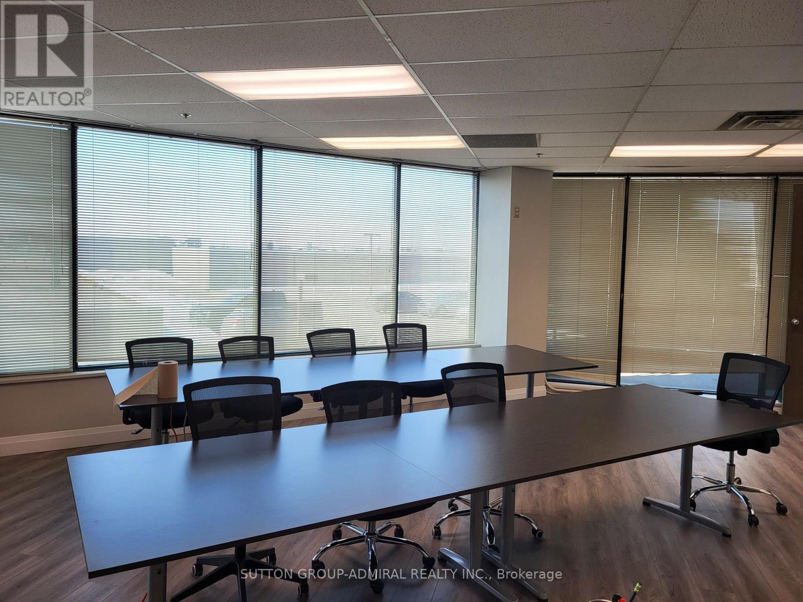 












200 - 3100 STEELES AVENUE W

,
Vaughan (Concord),




Ontario
L4K3R1

