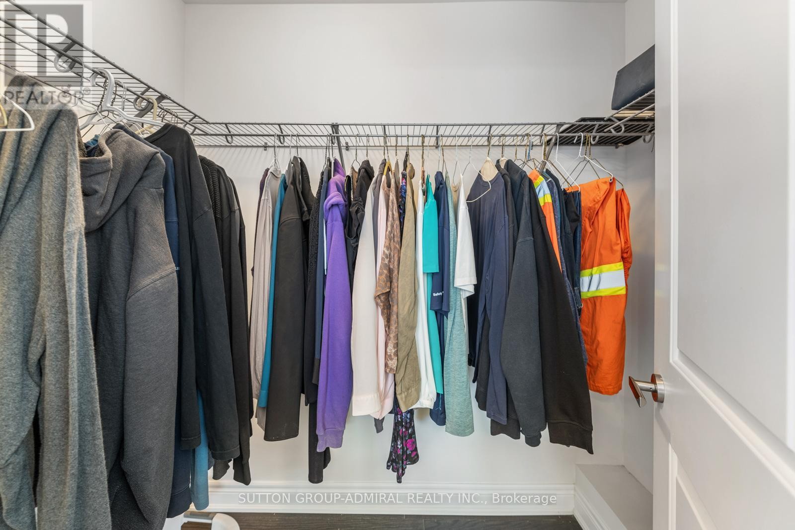 












124 MONDIAL CRESCENT

,
East Gwillimbury (Queensville),




Ontario
L9N0S2

