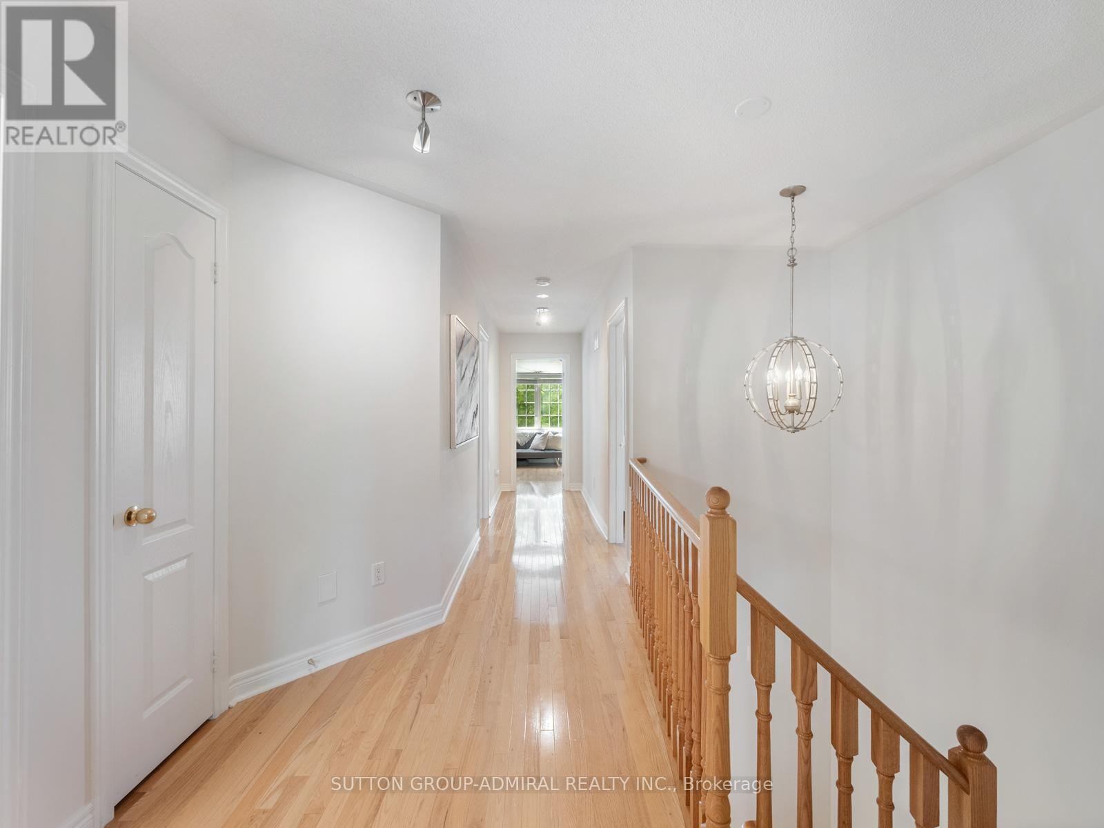 












4 HAYWOOD DRIVE

,
Markham (Victoria Manor-Jennings Gate),




Ontario
L6C3C8

