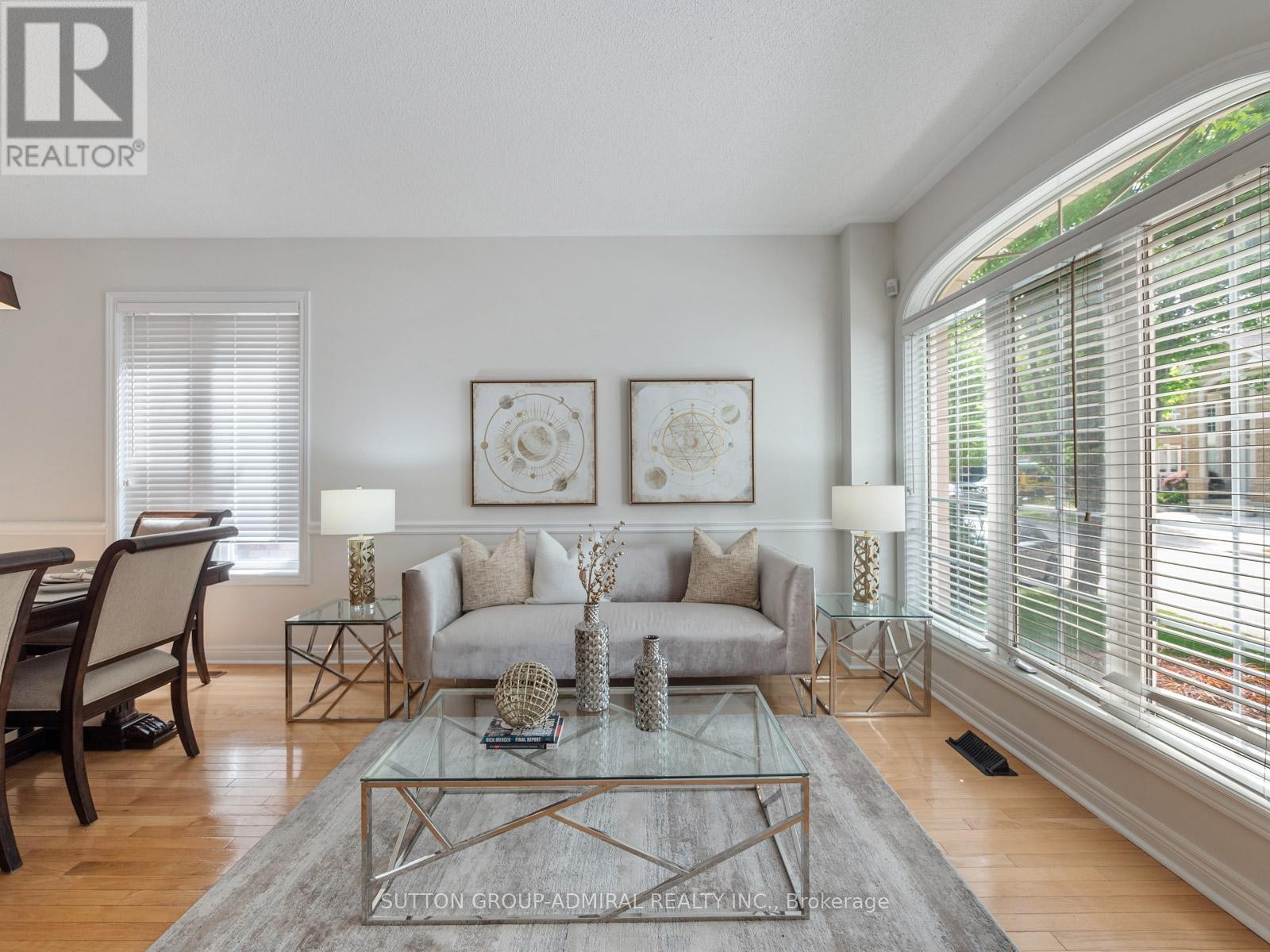 












4 HAYWOOD DRIVE

,
Markham (Victoria Manor-Jennings Gate),




Ontario
L6C3C8

