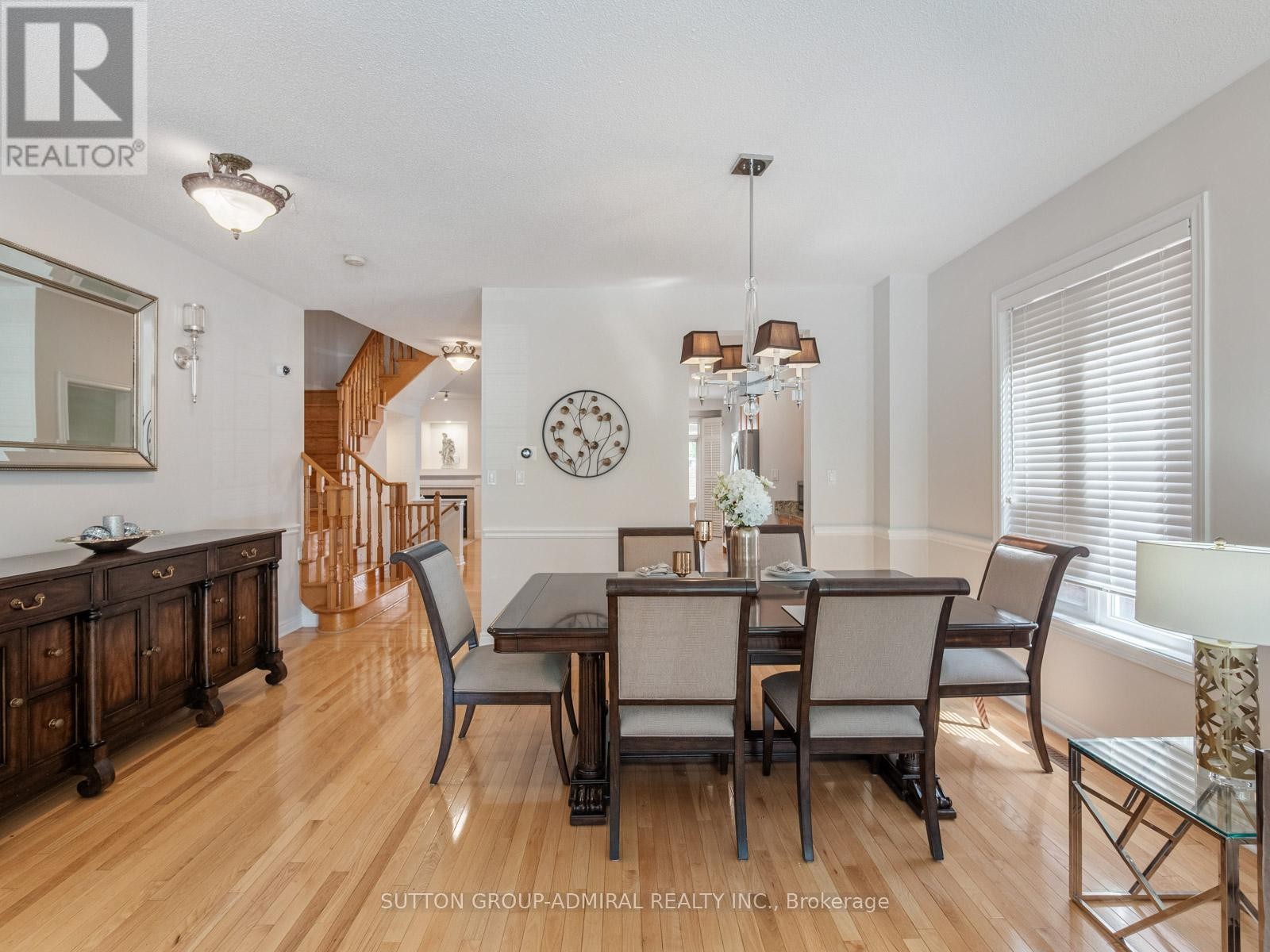 












4 HAYWOOD DRIVE

,
Markham (Victoria Manor-Jennings Gate),




Ontario
L6C3C8

