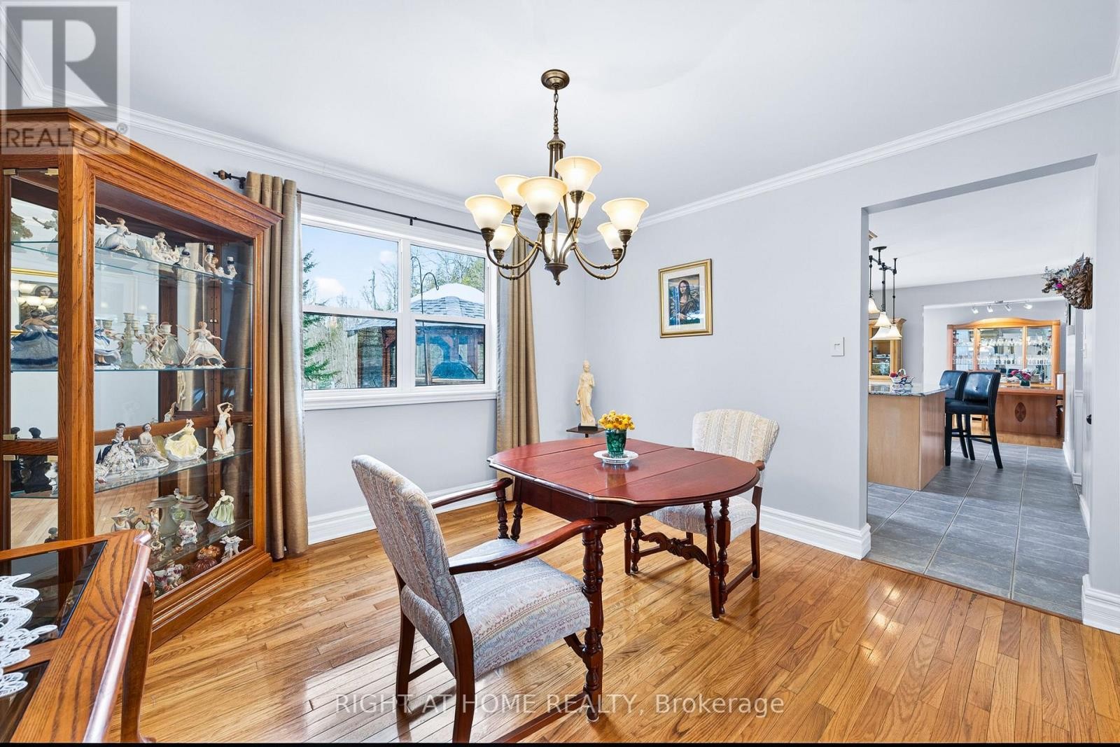 












3338 WARNICA AVENUE

,
Innisfil,




Ontario
L9S2K9

