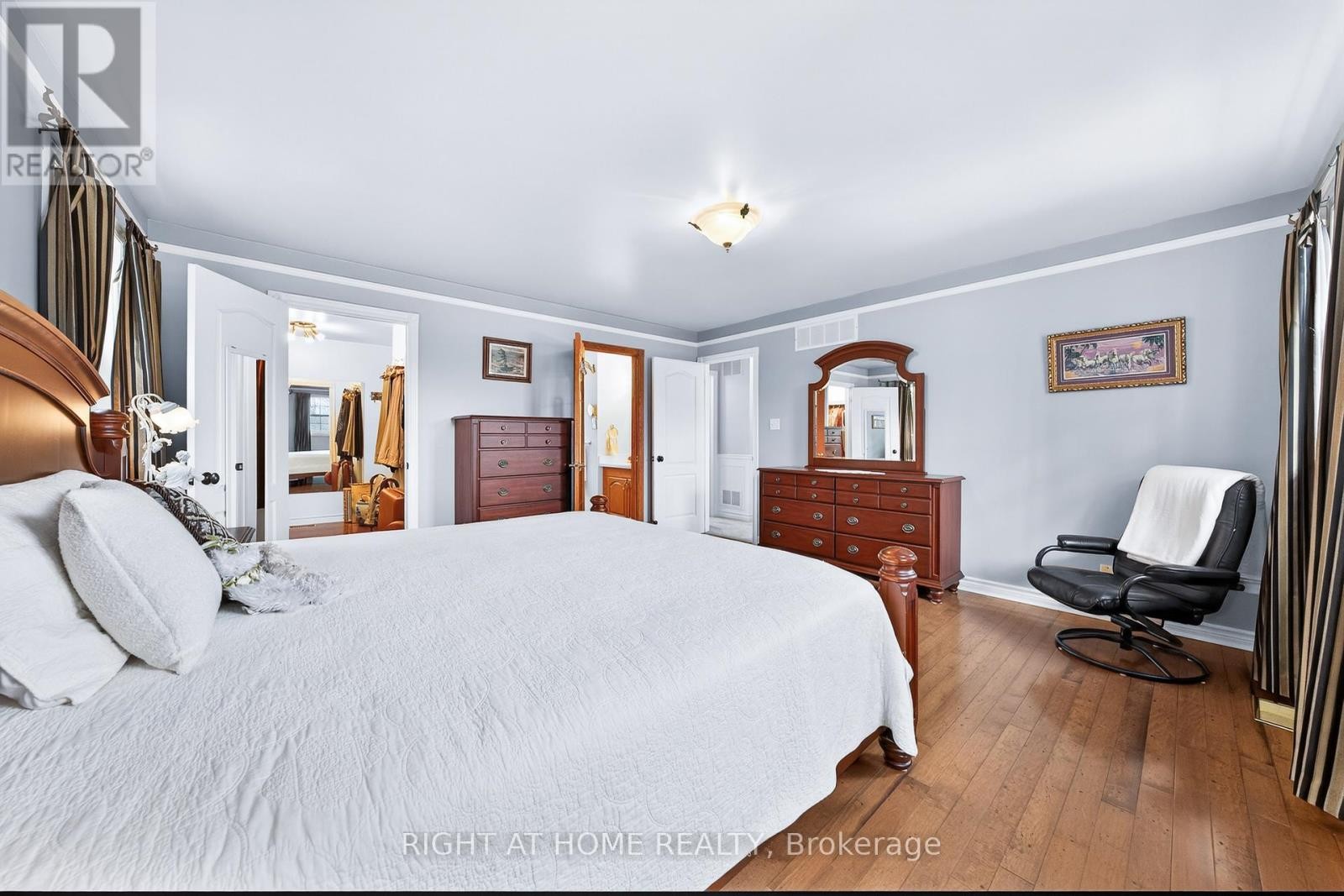












3338 WARNICA AVENUE

,
Innisfil,




Ontario
L9S2K9

