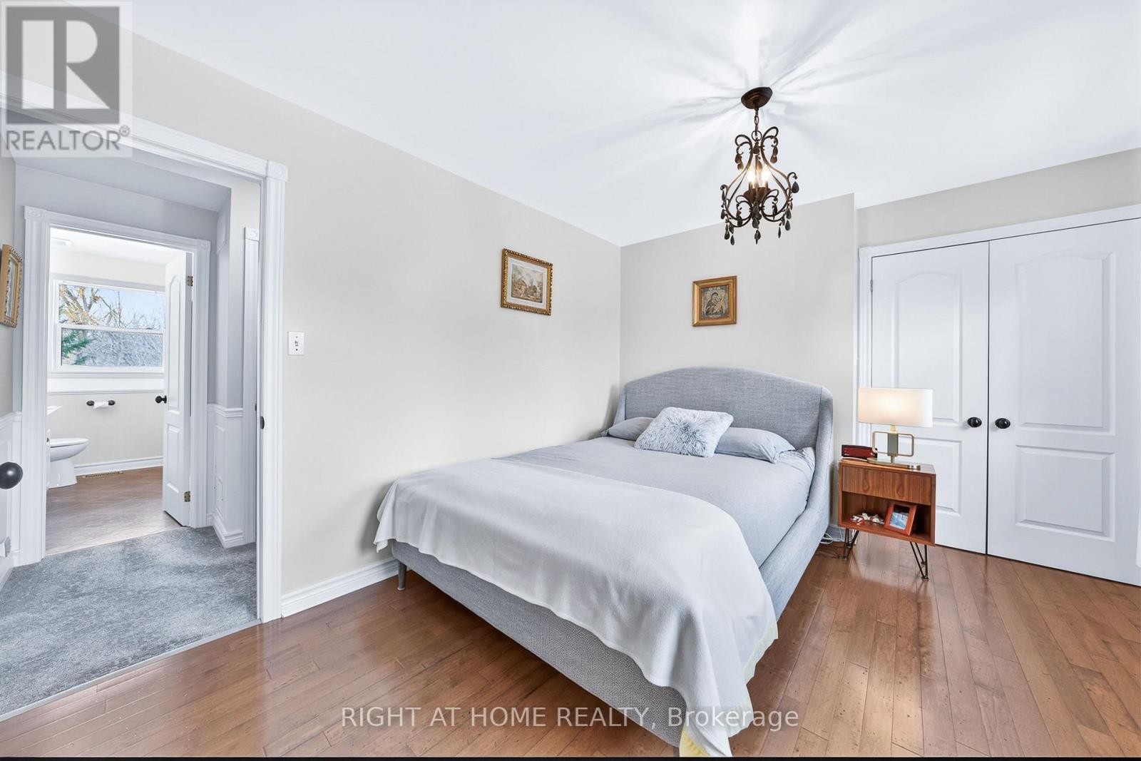 












3338 WARNICA AVENUE

,
Innisfil,




Ontario
L9S2K9

