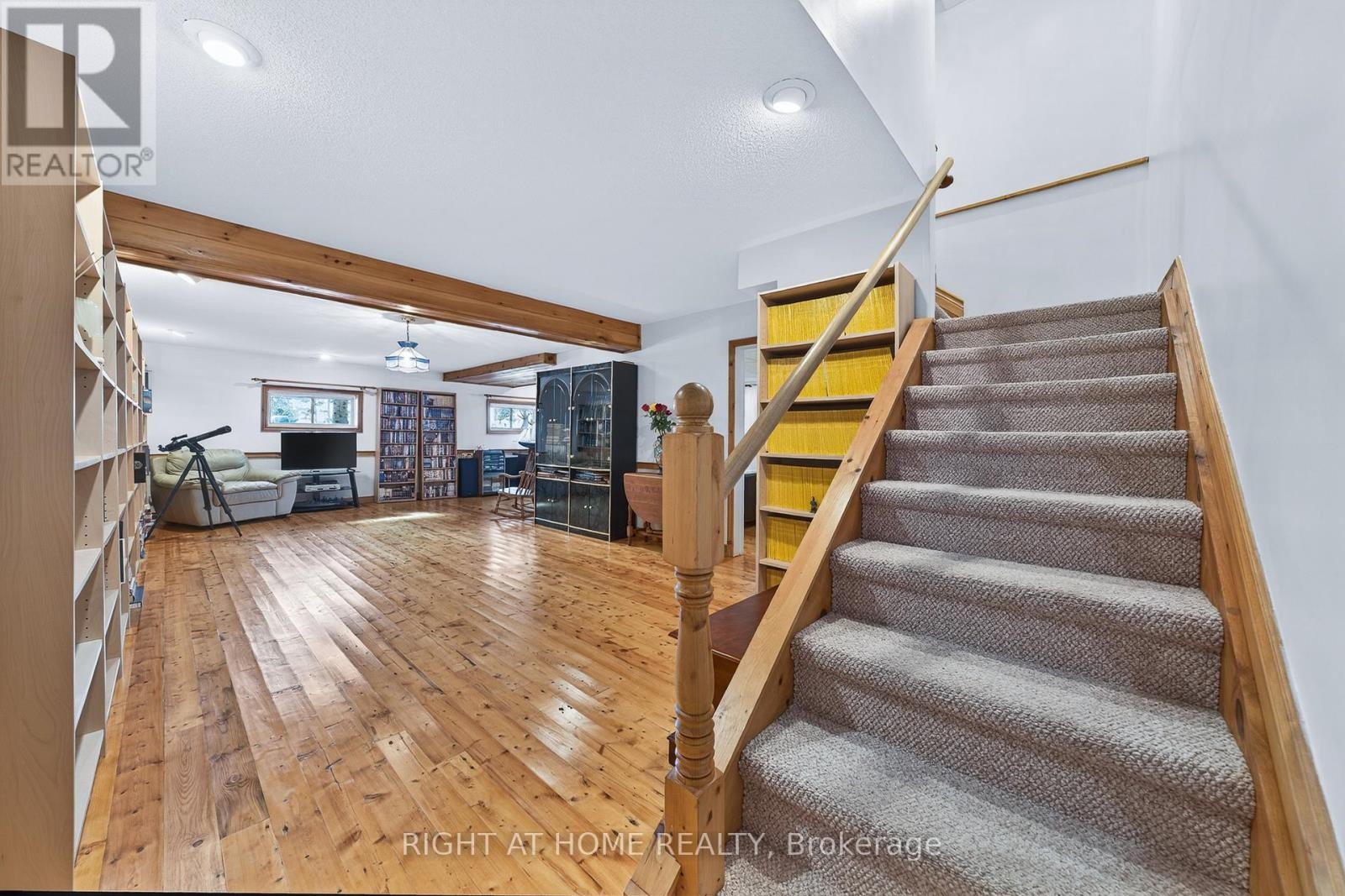 












3338 WARNICA AVENUE

,
Innisfil,




Ontario
L9S2K9

