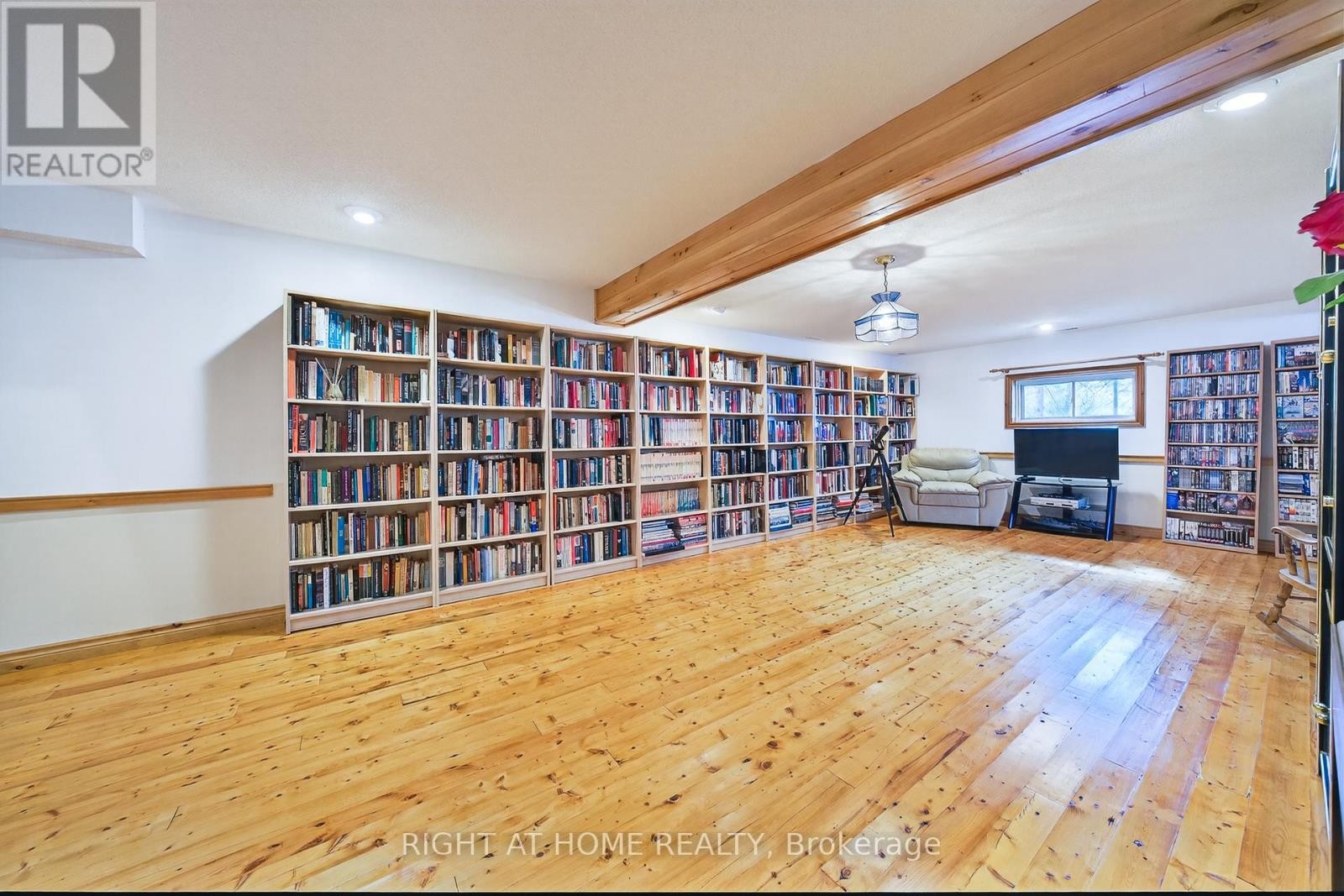 












3338 WARNICA AVENUE

,
Innisfil,




Ontario
L9S2K9

