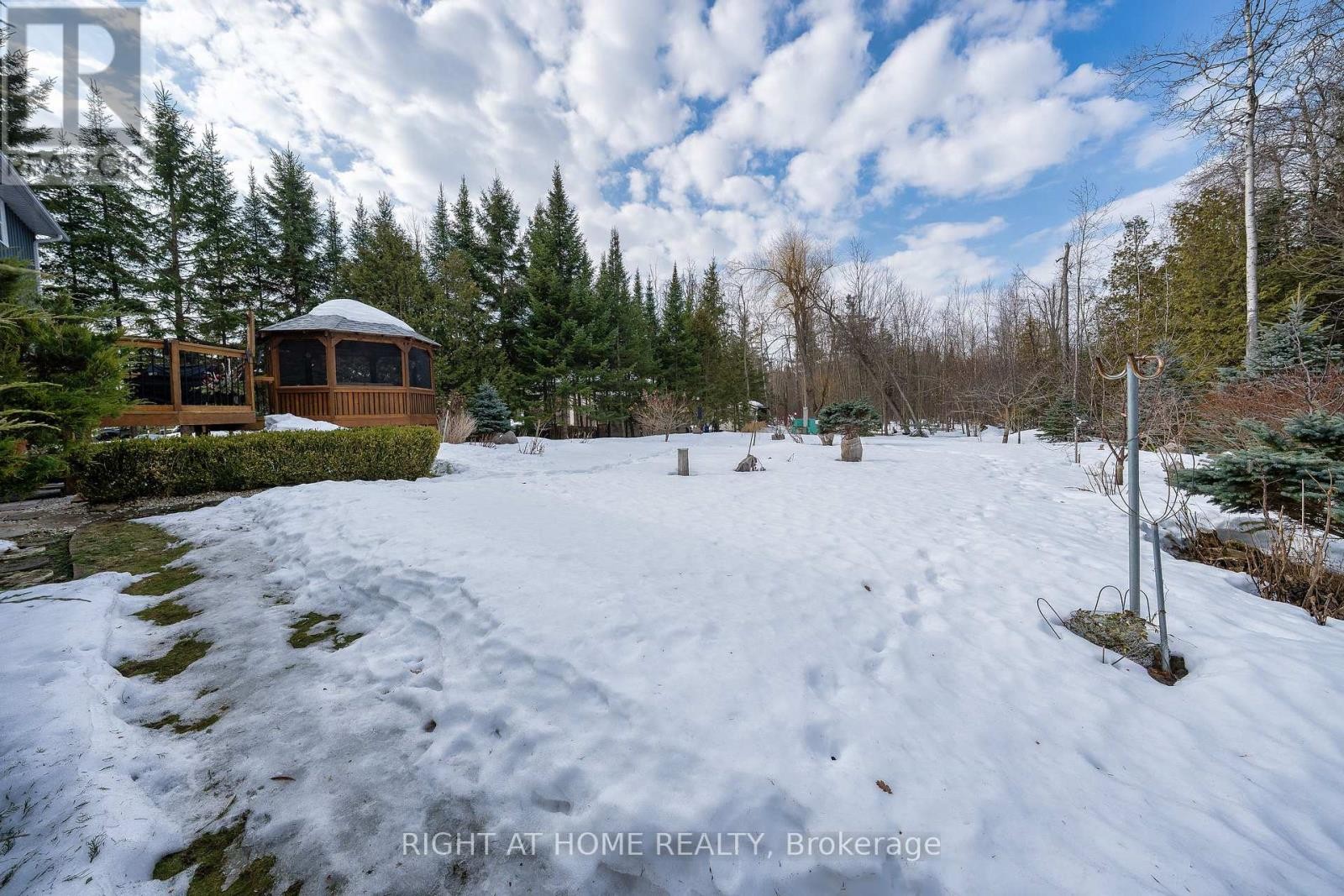 












3338 WARNICA AVENUE

,
Innisfil,




Ontario
L9S2K9


