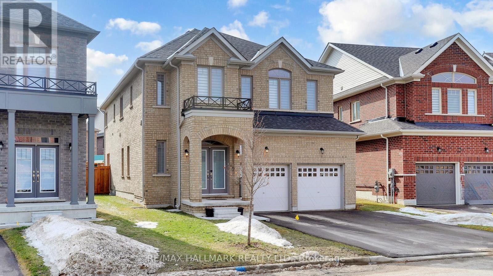 












61 MAC CAMPBELL WAY

,
Bradford West Gwillimbury (Bradford),




Ontario
L3Z4M6

