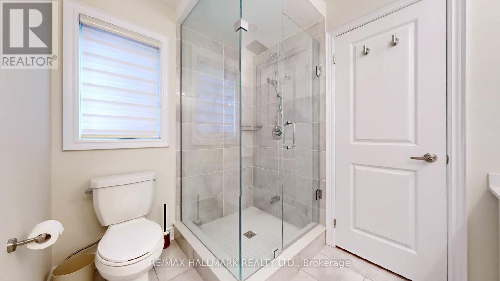 












61 MAC CAMPBELL WAY

,
Bradford West Gwillimbury (Bradford),




Ontario
L3Z4M6

