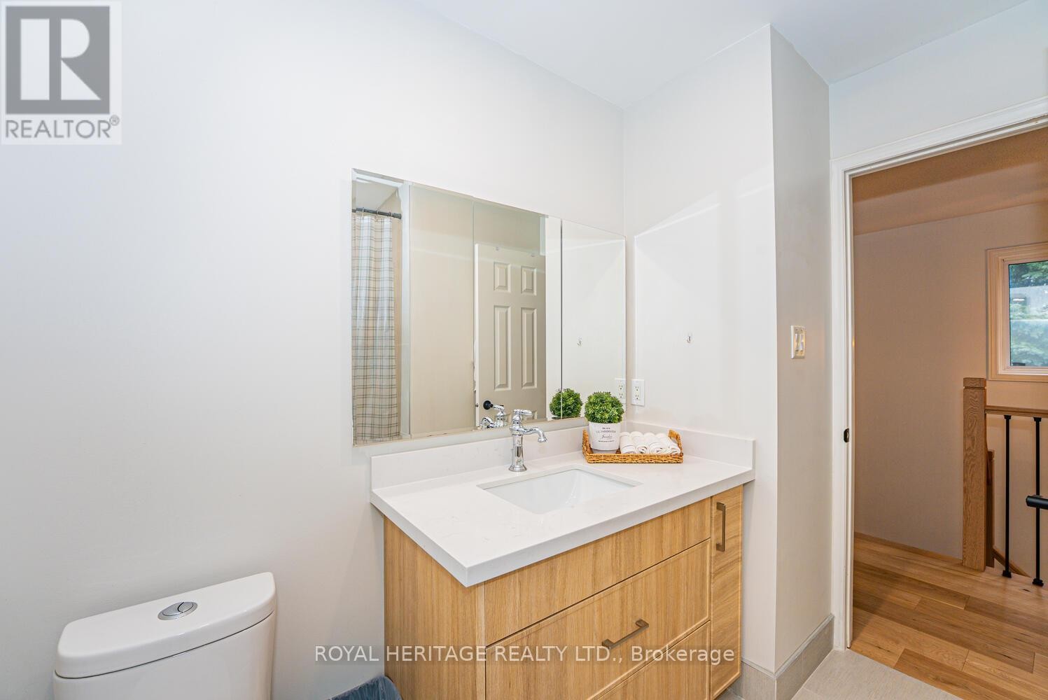 












27 OPERA PLACE N

,
Vaughan (East Woodbridge),




Ontario
L4L8Y8

