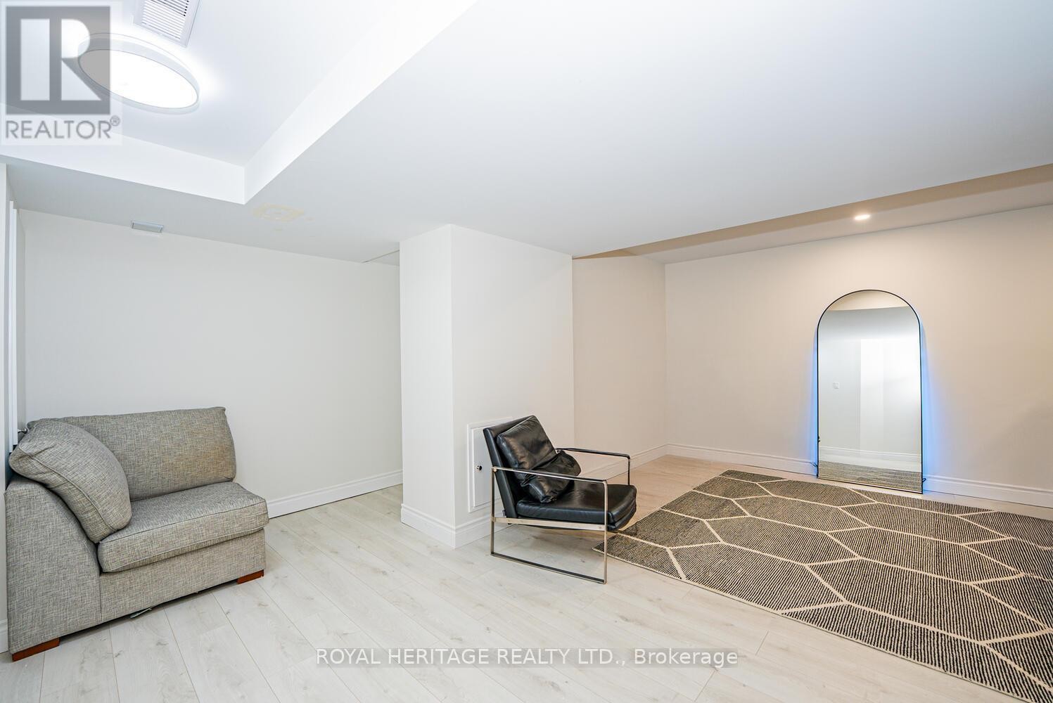 












27 OPERA PLACE N

,
Vaughan (East Woodbridge),




Ontario
L4L8Y8

