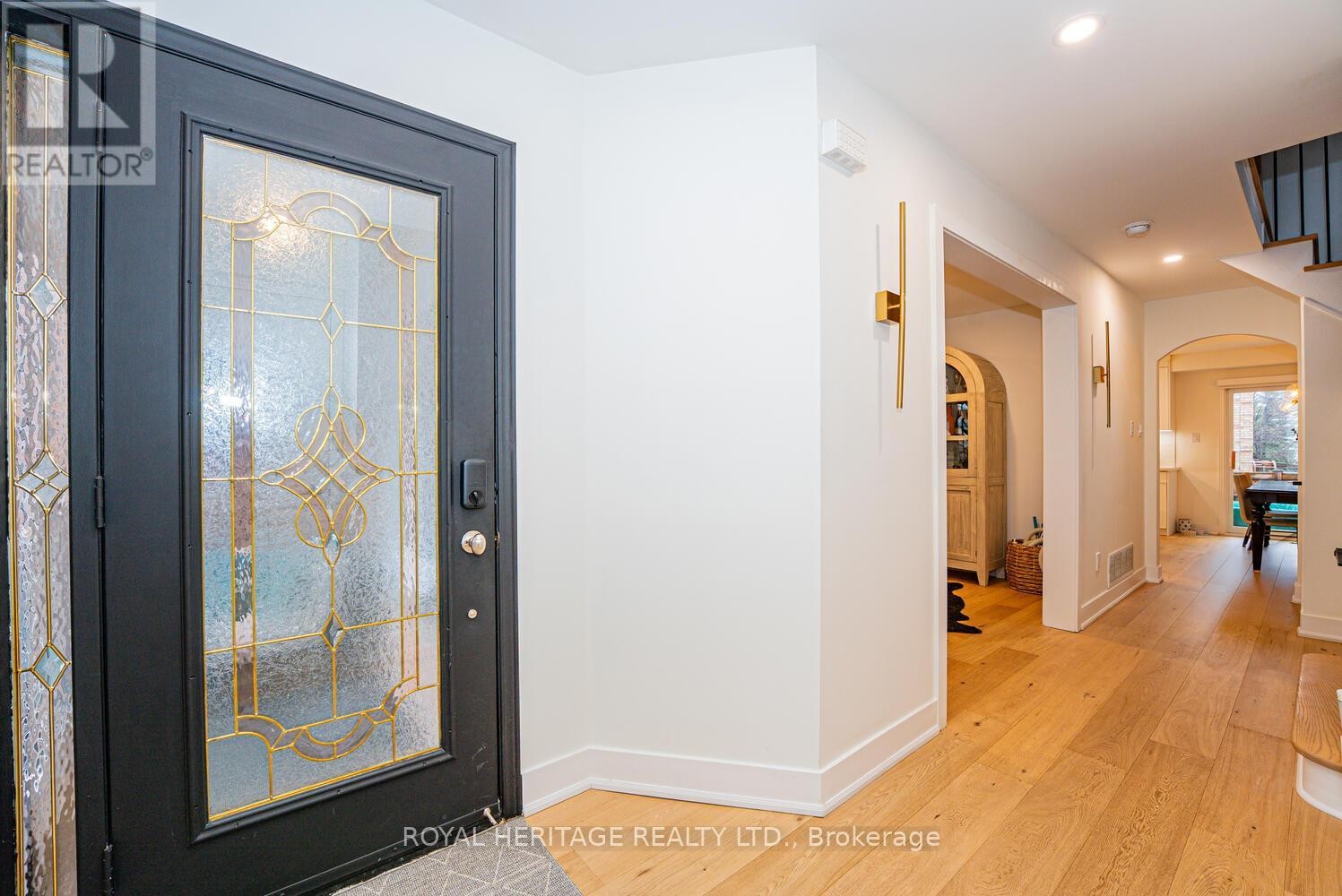 












27 OPERA PLACE N

,
Vaughan (East Woodbridge),




Ontario
L4L8Y8

