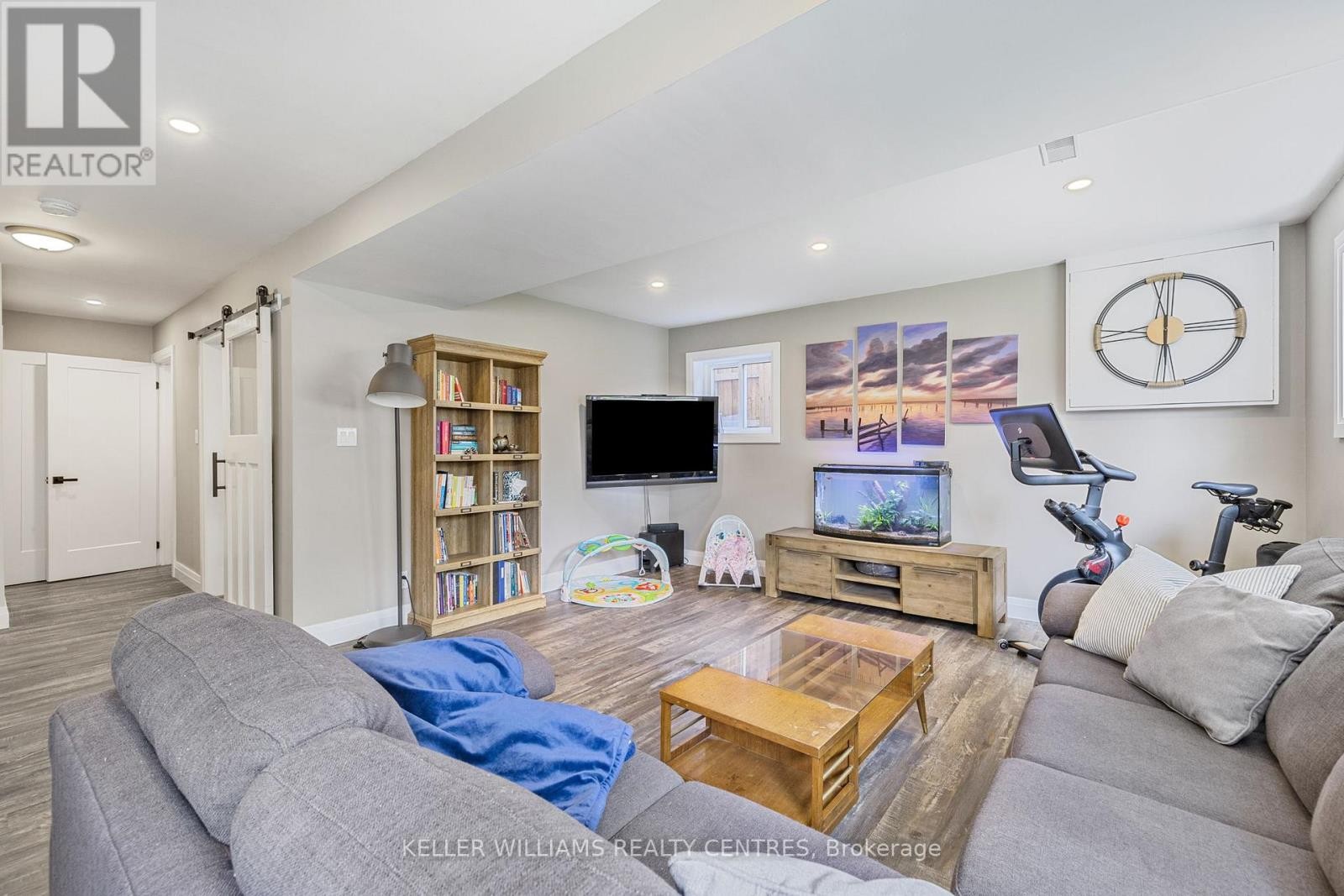 












4 SELBY STREET

,
Innisfil (Cookstown),




Ontario
L0L1L0

