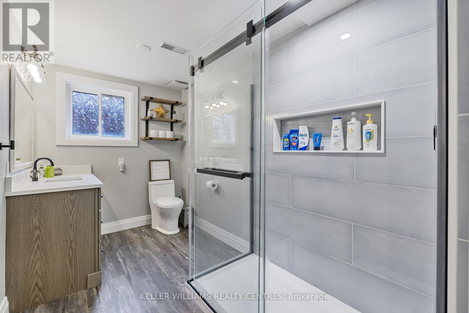 












4 SELBY STREET

,
Innisfil (Cookstown),




Ontario
L0L1L0

