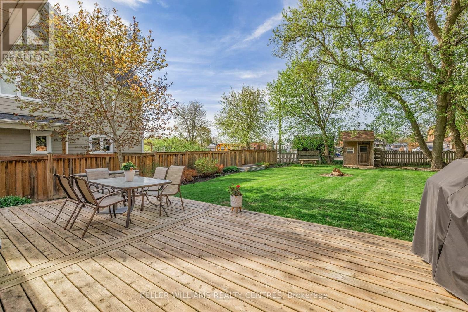 












4 SELBY STREET

,
Innisfil (Cookstown),




Ontario
L0L1L0

