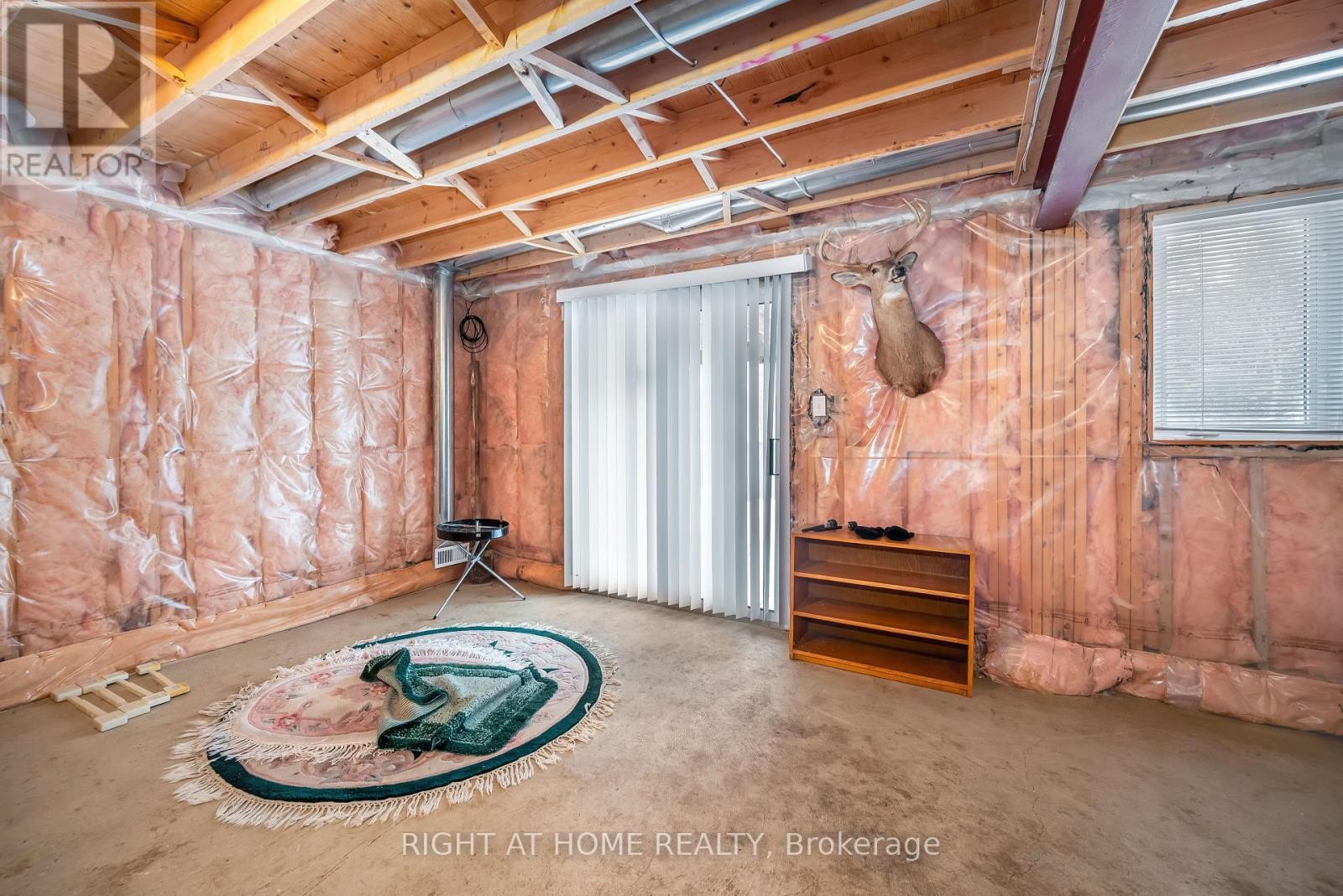 












46 WOODHAVEN CRESCENT

,
Richmond Hill (Oak Ridges),




Ontario
L4E3T2

