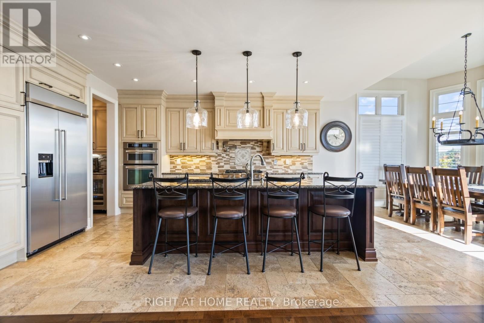 












126 VINES PLACE

,
Aurora (Bayview Southeast),




Ontario
L4G0R7

