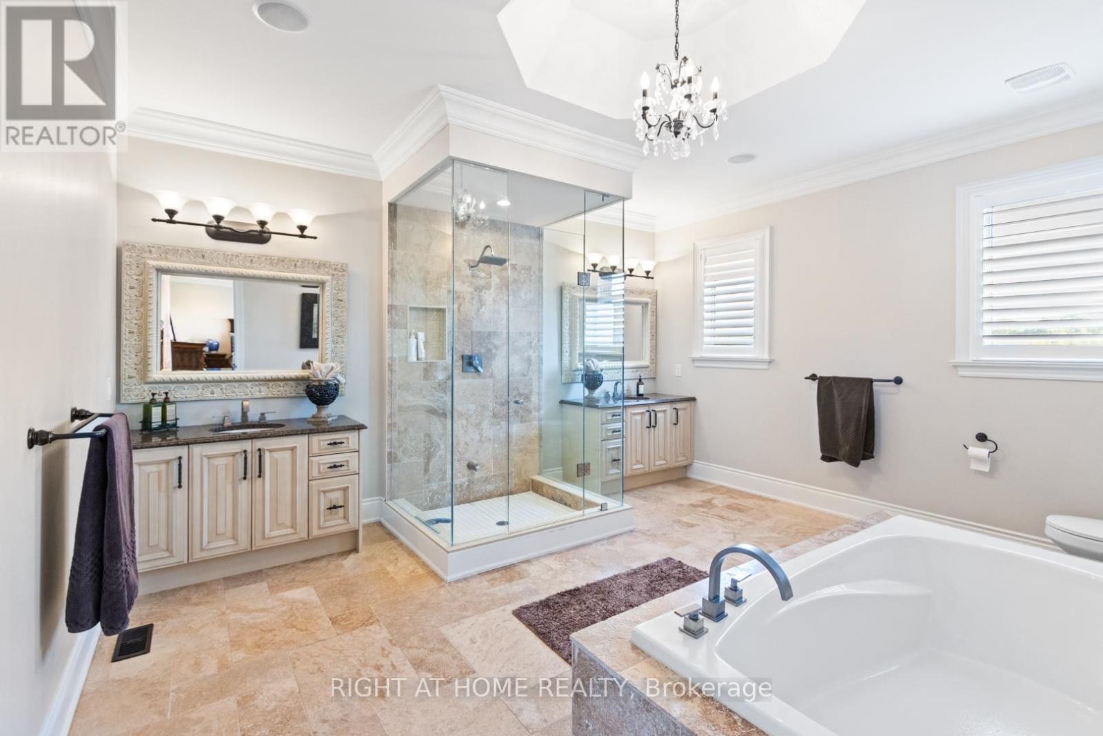 












126 VINES PLACE

,
Aurora (Bayview Southeast),




Ontario
L4G0R7

