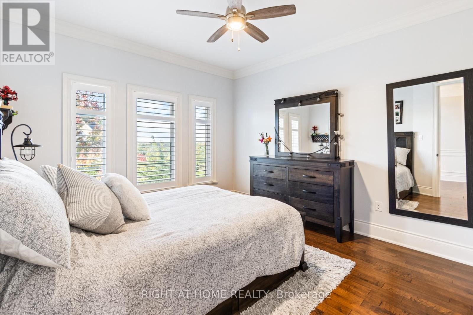 












126 VINES PLACE

,
Aurora (Bayview Southeast),




Ontario
L4G0R7

