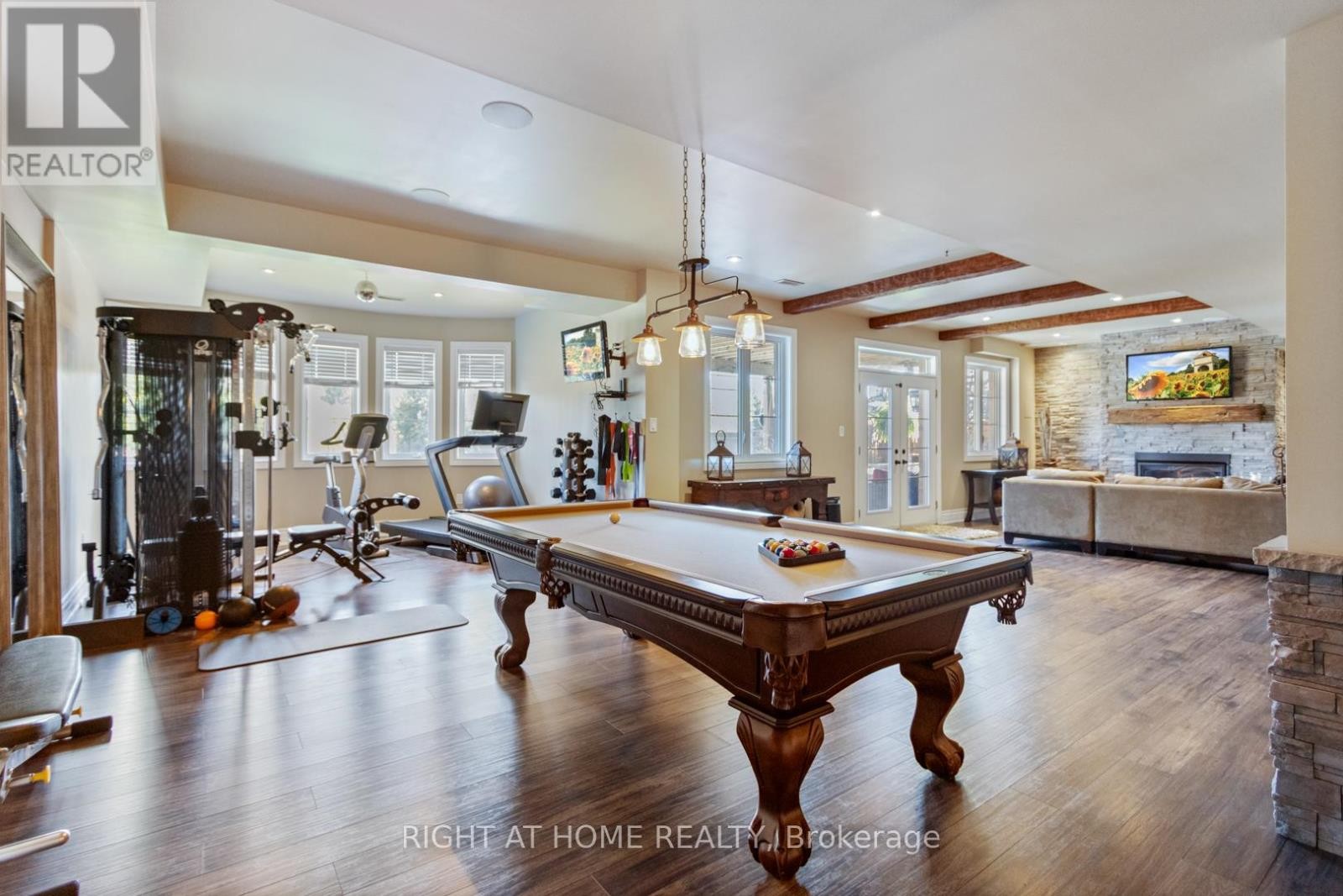 












126 VINES PLACE

,
Aurora (Bayview Southeast),




Ontario
L4G0R7

