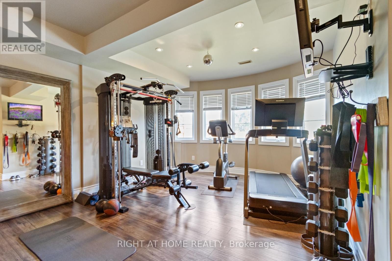 












126 VINES PLACE

,
Aurora (Bayview Southeast),




Ontario
L4G0R7

