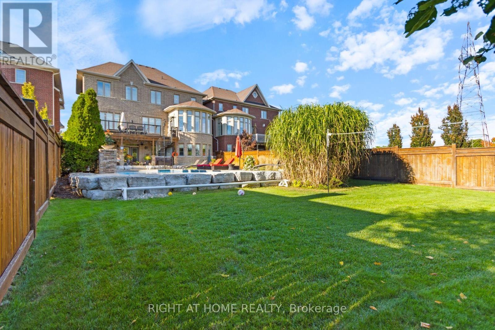 












126 VINES PLACE

,
Aurora (Bayview Southeast),




Ontario
L4G0R7

