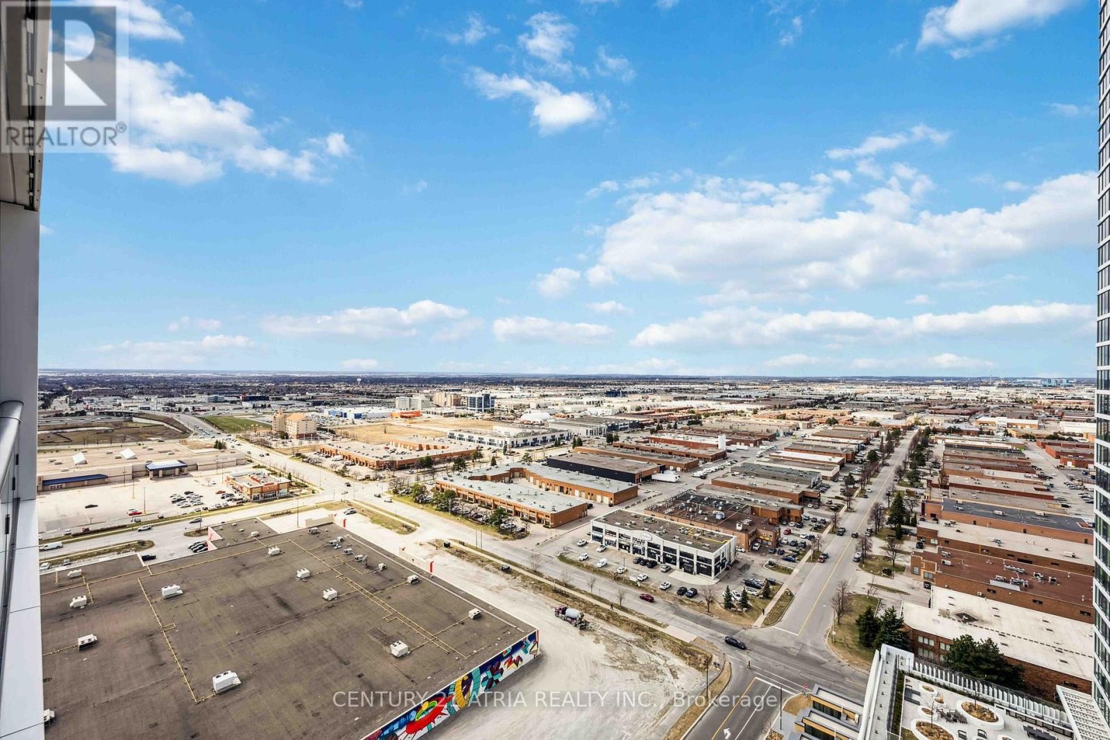 












2611 - 5 BUTTERMILL AVENUE

,
Vaughan (Vaughan Corporate Centre),




Ontario
L5W1B6

