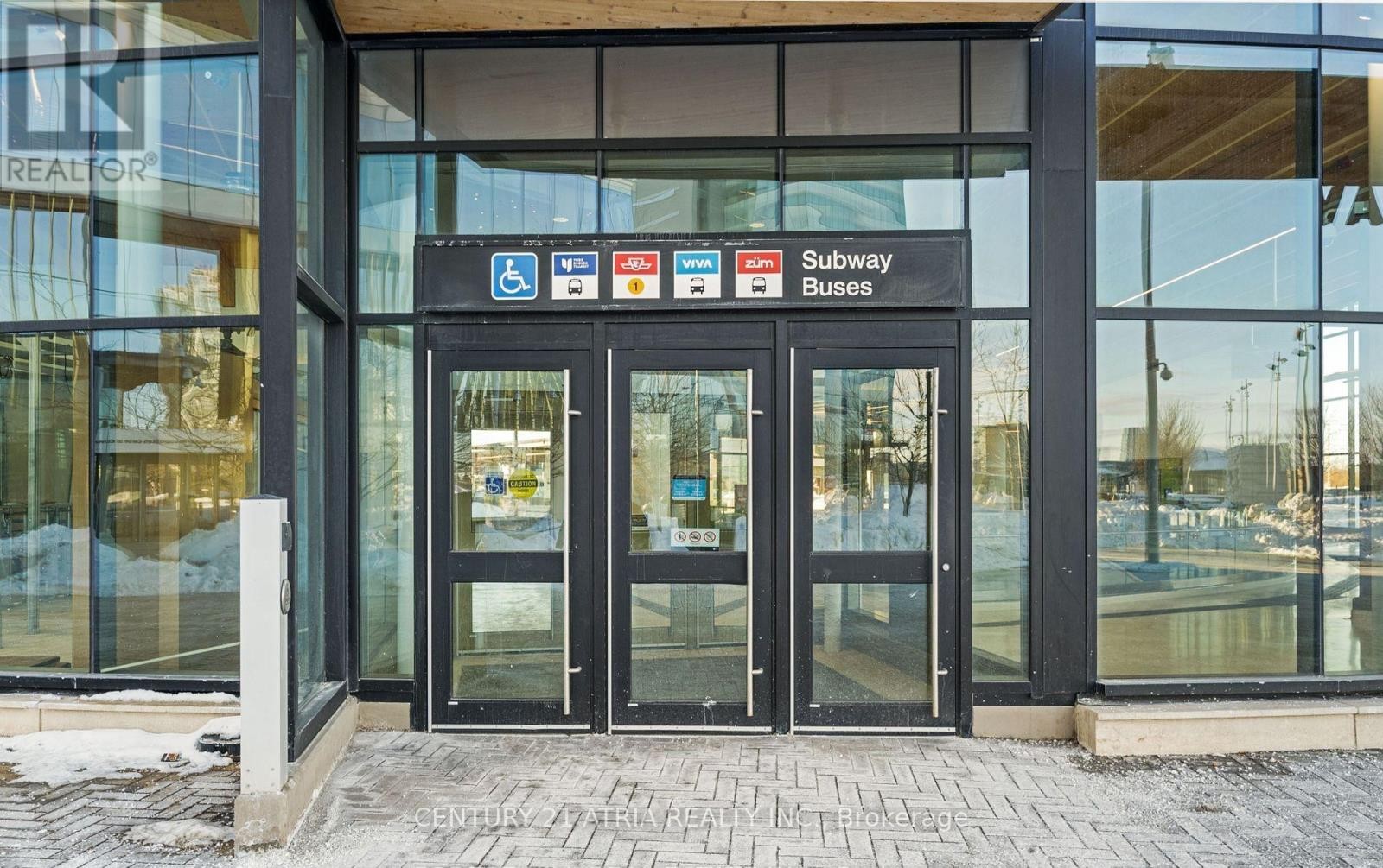 












2611 - 5 BUTTERMILL AVENUE

,
Vaughan (Vaughan Corporate Centre),




Ontario
L5W1B6

