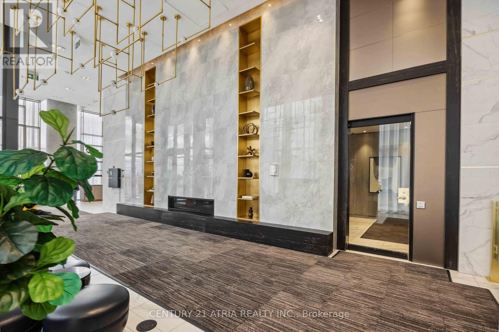 












2611 - 5 BUTTERMILL AVENUE

,
Vaughan (Vaughan Corporate Centre),




Ontario
L5W1B6


