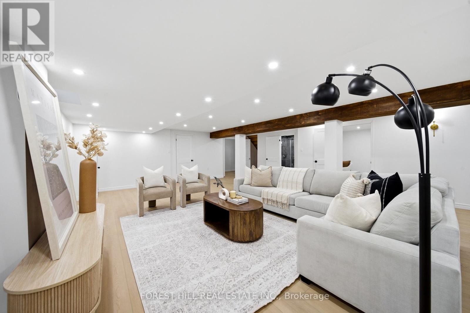 












43 MILLIGAN STREET

,
Bradford West Gwillimbury (Bradford),




Ontario
L3Z0A5

