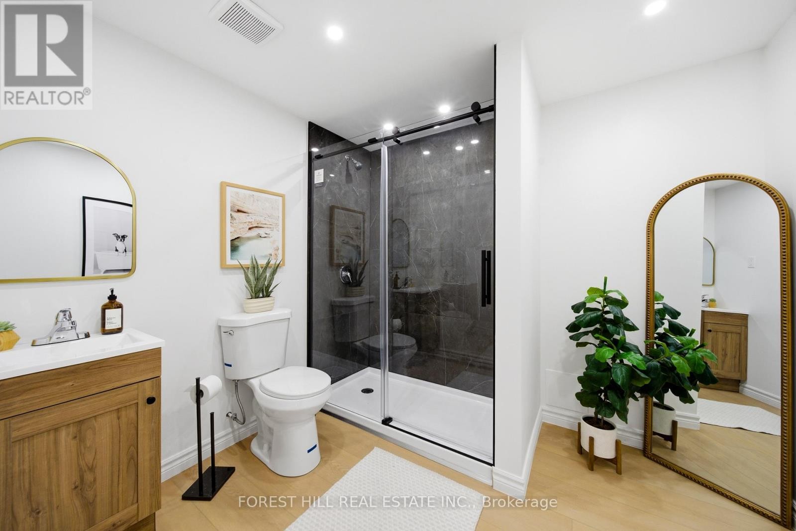 












43 MILLIGAN STREET

,
Bradford West Gwillimbury (Bradford),




Ontario
L3Z0A5

