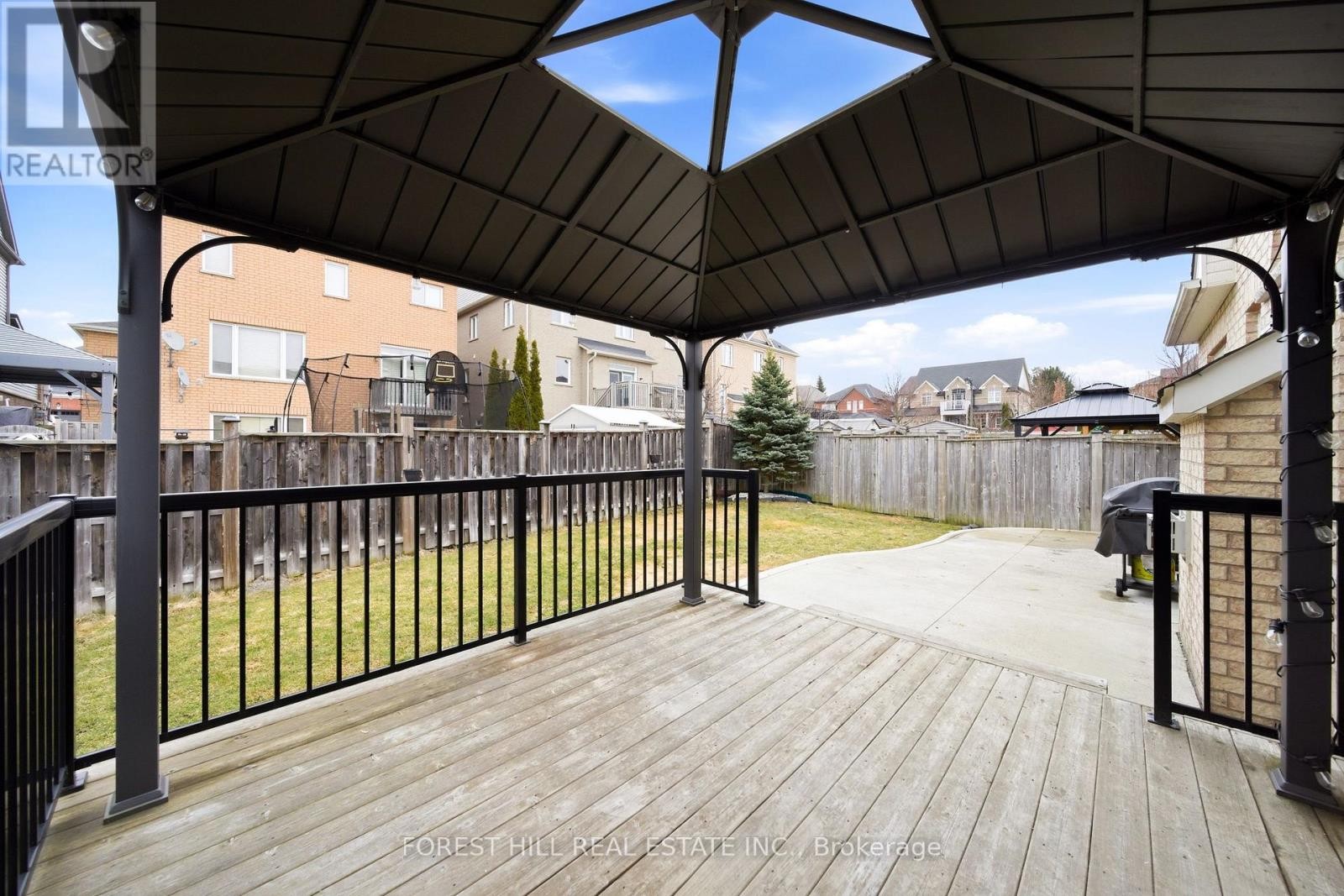 












43 MILLIGAN STREET

,
Bradford West Gwillimbury (Bradford),




Ontario
L3Z0A5

