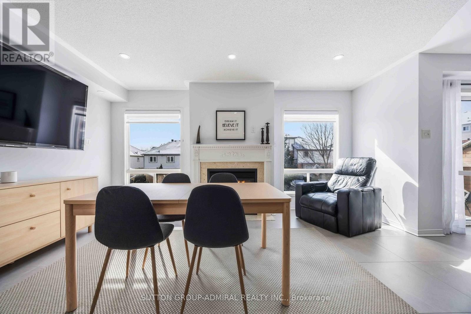 












75 JAMES SCOTT ROAD

,
Markham (Vinegar Hill),




Ontario
L3P7W6

