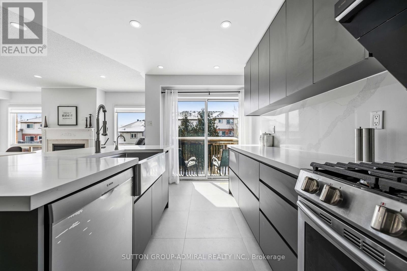 












75 JAMES SCOTT ROAD

,
Markham (Vinegar Hill),




Ontario
L3P7W6

