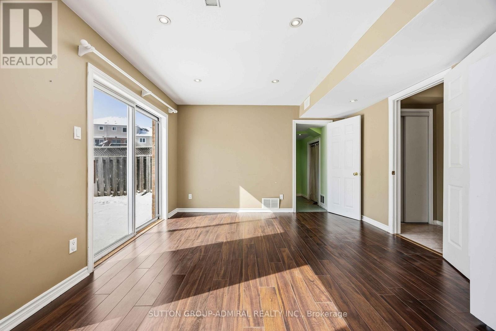 












75 JAMES SCOTT ROAD

,
Markham (Vinegar Hill),




Ontario
L3P7W6

