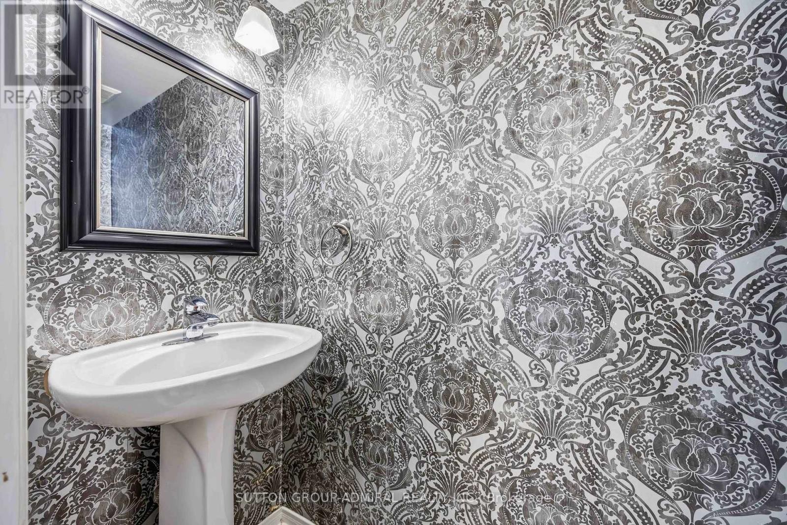 












75 JAMES SCOTT ROAD

,
Markham (Vinegar Hill),




Ontario
L3P7W6

