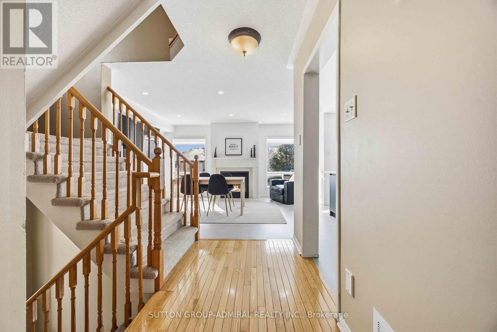 












75 JAMES SCOTT ROAD

,
Markham (Vinegar Hill),




Ontario
L3P7W6

