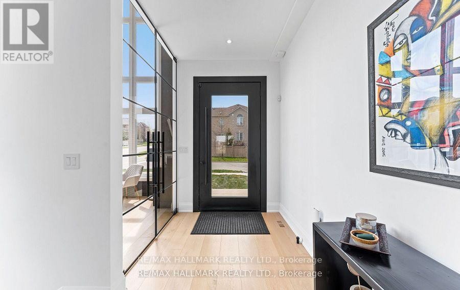 












88 COSFORD STREET

,
Aurora,




Ontario
L4G0G6


