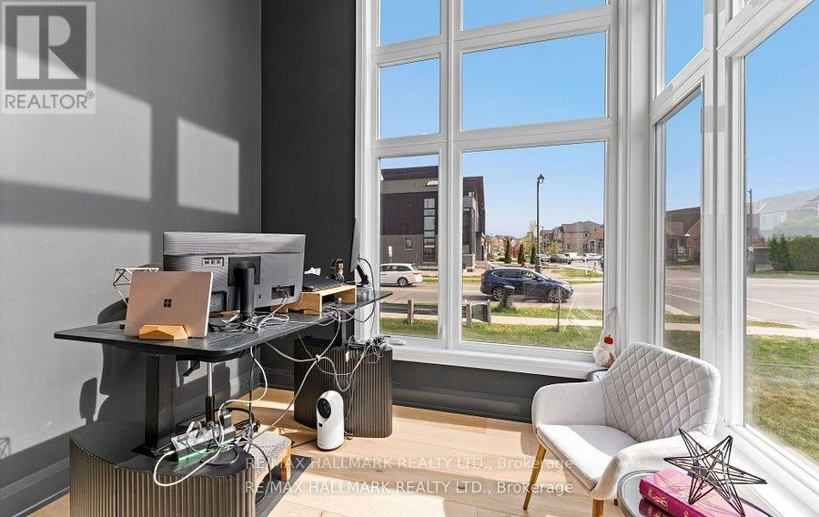 












88 COSFORD STREET

,
Aurora,




Ontario
L4G0G6

