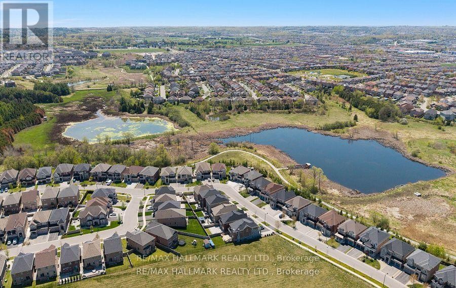 












88 COSFORD STREET

,
Aurora,




Ontario
L4G0G6

