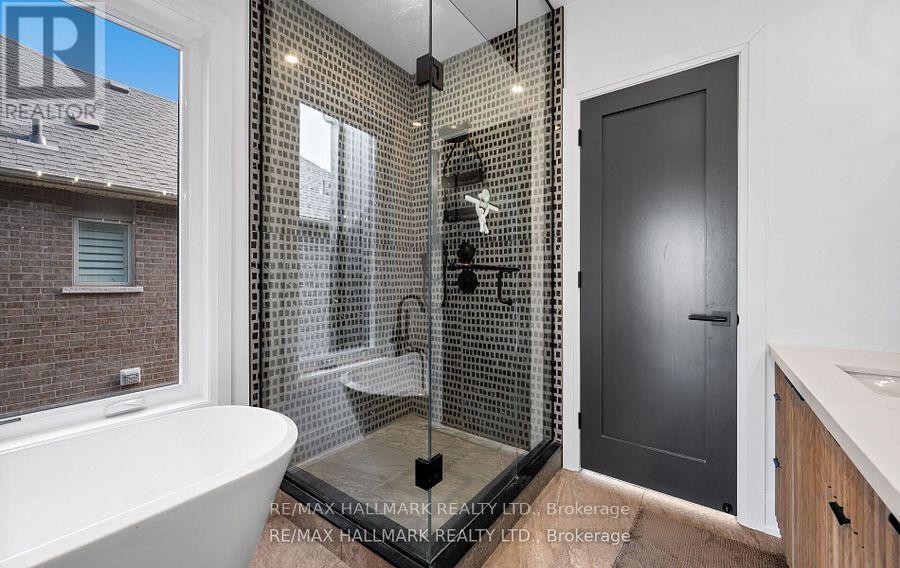 












119 POINTON STREET

,
Aurora,




Ontario
L4G0G6

