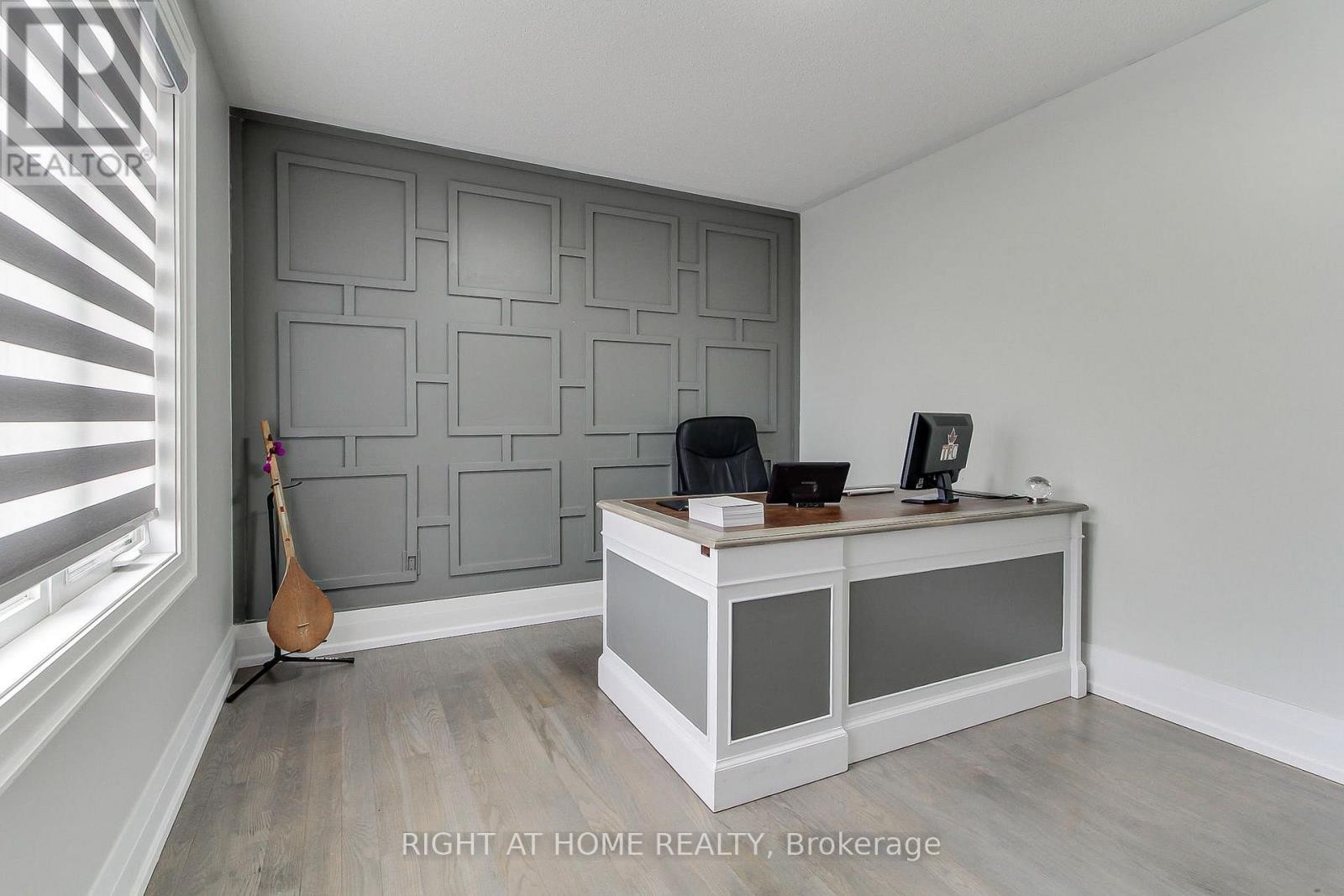 












109 VIPOND WAY

,
Bradford West Gwillimbury (Bradford),




Ontario
L3Z0G5

