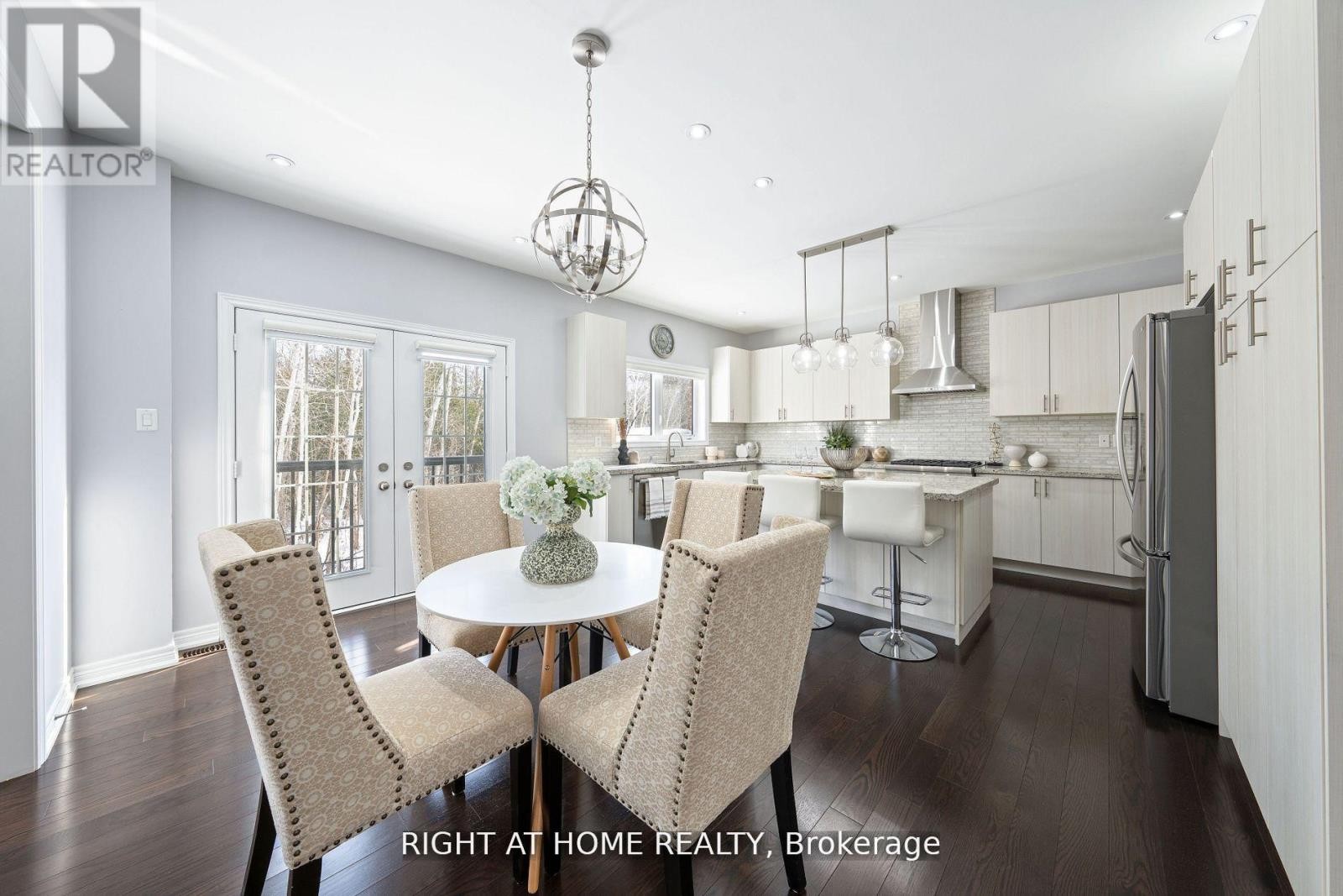 












1655 EMBERTON WAY

,
Innisfil (Alcona),




Ontario
L9S0N4

