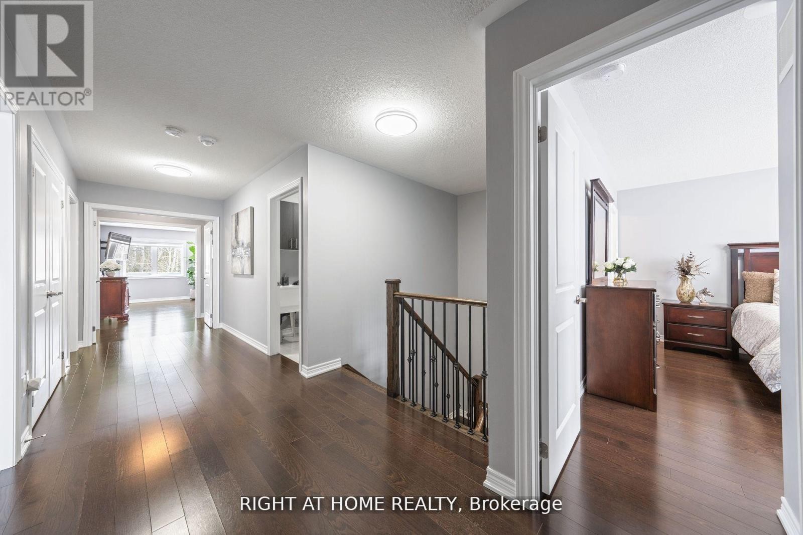 












1655 EMBERTON WAY

,
Innisfil (Alcona),




Ontario
L9S0N4

