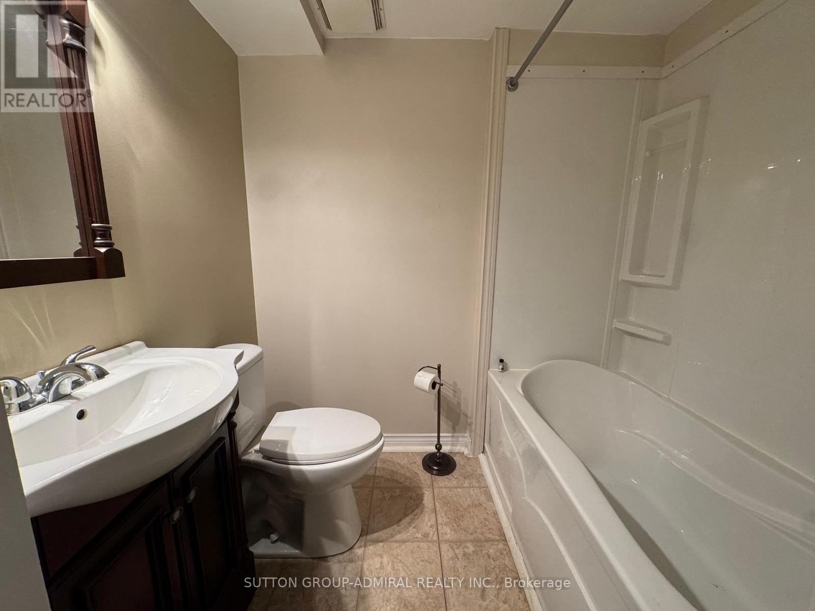 












27 DAWSON CRESCENT

,
Aurora (Hills of St Andrew),




Ontario
L4G4T7

